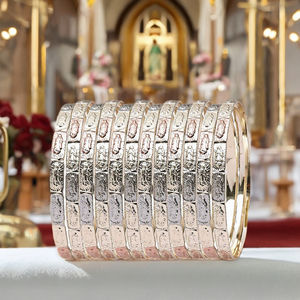 Bracelets en or tricolore Nuestra Senora De Guadalupe, bracelets catholiques de port quotidien, bracelets en laiton 3 tons Oro Laminado, vente de gros. - Product Image 3