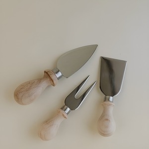 Wholesale Wooden Handle Stainless Steel Cheese Knife Jam Cheese Cream Spreader Butter Knife for Dinner and Handmade Use Product - Product Image 2