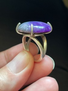Anillo de Sugilita – Anillo Gótico de Filigrana con Gema Azul Brillante, Anillo de Plata Hecho a Mano, Regalo para Ella - Product Image 2