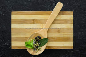 Bloque de cortar de madera grande y versátil que mejora tu experiencia culinaria con encanto rústico - Product Image 2