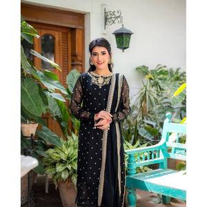 Conjunto de Chifón de Diseñador con Top, Pantalón y Dupatta para Fiestas - Product Image 3