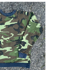 Stylish Camouflage Crewneck Sweatshirt for Men and Women, Comfortable Camo Pullover for Outdoor and Casual Use - Product Image 5