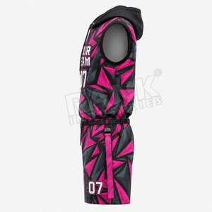 Uniformes de flag football de diseño moderno fabricados en Pakistán, ideales para juegos al aire libre, uniformes de flag football en venta. - Product Image 3