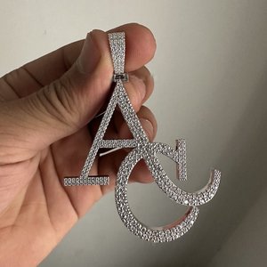 Pendentif Lettre Iced Out en Argent 925 avec Diamant Moissanite VVS, Plaqué Rhodium, Charme Unisexe de Luxe, Pendentif Moderne pour Usage Quotidien - Product Image 4