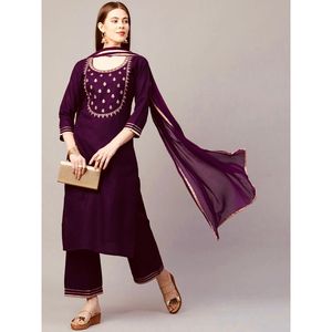 ชุดงานปักผ้า Georgette ตกแต่งด้วยสีม่วง - Product Image 1