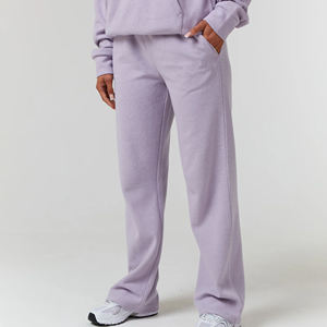 Ensemble de survêtement athleisure pour femmes à faible MOQ, 350 g/m², pour les détaillants de mode américains, fabricant de survêtements pour femmes - Product Image 5