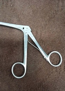 ชุดเครื่องมือผ่าตัด MIYA Hook Ligature Carrier Set แบบใช้มือ ผลิตจากเหล็กกล้าไร้สนิมเยอรมัน คุณภาพเยี่ยม ผลิตภัณฑ์สำหรับการผ่าตัด - Product Image 4