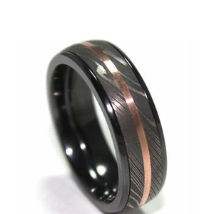 Bague de mariage islamique classique en acier Damas, faite à la main, de haute qualité à bas prix, en vente - Product Image 2