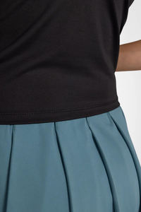 Débardeur de yoga personnalisé pour femme, vente en gros, nouvelle collection, doux, compressif, extensible, léger, col en U, pour fitness et gym - Product Image 4