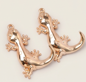 Handcrafted Lizard Design Wall <b>Hooks</b> Durable Material <b>With</b> Elegant Finished Perfect For Towels Door Hanging Display - Product Image 2