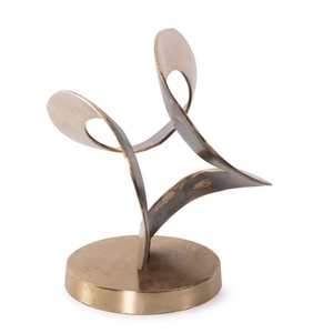 Sculpture en spirale infinie de style nordique, figurine créative en métal abstrait en forme de boucle infinie, finition artisanale en or antique, décoration de table - Product Image 2