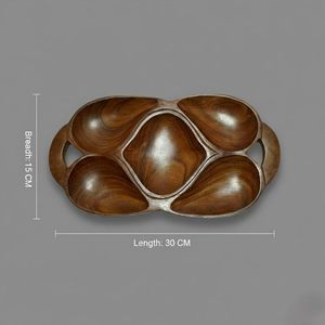 Bandeja de Madera Artesanal en Forma de Corazón con Compartimentos, Madera Natural Pulida y Tratada, Elegante para Restaurante, Disponible - Product Image 3