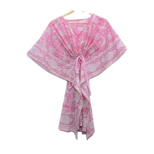 Robe de nuit à imprimé floral faite à la main, robe de chambre pour femmes, kaftan court en coton, tunique élégante, maxi robe de plage, robe kaftan - Product Image 1