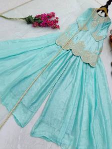 Conjunto de Salwar Kameez Bordado en Verde Menta, Traje Tradicional de Seda Fandy para Bodas, Graduaciones, Diwali y Fiestas para Mujeres - Product Image 4