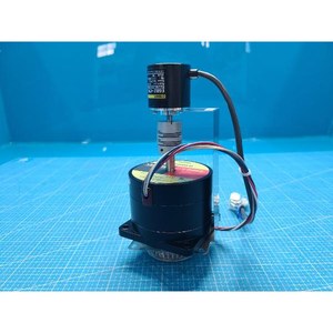 UPH596-B UPH596-B มอเตอร์แบบตะวันออก + E6B2-CWZ6C สเต็ปปิ้งมอเตอร์เข้ารหัสส่วนประกอบที่ใช้เป็นชิ้นส่วนอุปกรณ์เซมิคอนดักเตอร์รุ่นเก่า - Product Image 2