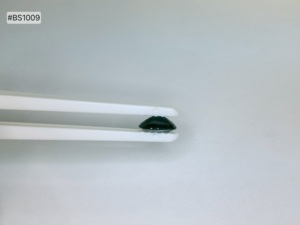 Zafiro Azul Africano de Grado 3A, Ovalado, Calentado, 4.69ct, con Tono Azul Intenso, Claridad Impecable, Gema Suelta, Apto para Joyería de Anillo - Product Image 5