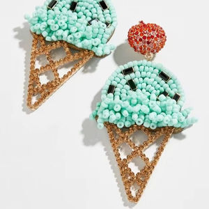 ต่างหูห้อยประดับลูกปัดสำหรับผู้หญิง สไตล์โบโฮน่ารัก รูปผลไม้สตรอว์เบอร์รี่ แตงโม ต่างหูห้อยประดับลูกปัดทำมือสำหรับฤดูร้อน - Product Image 1