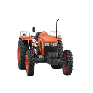Tracteur utilitaire Kubota L4508 4x4 de 45 chevaux, équipé d'un moteur diesel 4 cylindres de 2 197 cm³ refroidi par eau. - Product Image 1