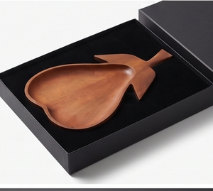 Assiette à feuilles en bois unique, parfaite pour servir des collations, des apéritifs et des desserts dans les cafés, les restaurants et les repas à domicile d'Inde - Product Image 6