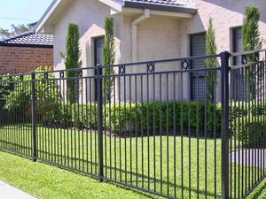 Estilos de Vallas Ornamentales de Hierro de Lujo: Impresionantes Vallas Metálicas Hechas a Mano Diseñadas para una Seguridad Óptima en el Hogar y una Elegancia Atemporal - Product Image 1