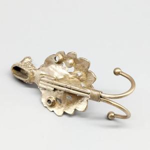 Crochet mural design paon royal, élégant support décoratif en métal, idéal pour suspendre chapeaux, ceintures et décorations intérieures - Product Image 5