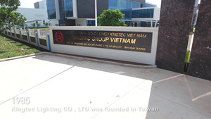 Lumetal <b>Foldable</b> <b>Outdoor</b> Indoor <b>Table</b> with custom Color Wood top & Metal Particle Board From Vietnam ODM - Product Image 4