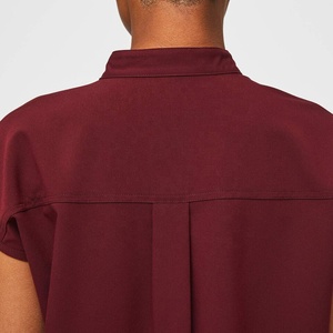 Ensemble de blouses médicales pour femmes, couleur bordeaux, en coton et polyester tricoté, uniformes d'hôpital, pantalon et haut avec logo personnalisé - Product Image 6