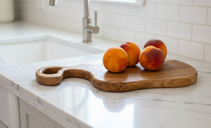 Planche à découper en bois massif robuste |   Planche à découper épaisse et durable pour la cuisine professionnelle et la cuisine à domicile - Product Image 4