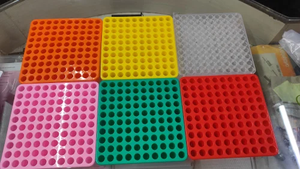 Soporte para Tubos de Ensayo de Laboratorio Médico para Organización de Almacenamiento de Muestras de Sangre y Diagnóstico Clínico - Product Image 4