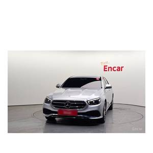 Mercedes-Benz Clase E E350 4MATIC Avantgarde, Modelo de Julio de 2022, 30,498 km, Caja de Cambios Automática, Asientos de Cuero, Cámara Trasera, Volante a la Izquierda - Product Image 3