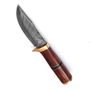 Couteau de chasse artisanal en acier Damas, à lame fixe, avec manche en bois et accents en laiton, outil de survie en plein air - Product Image 1