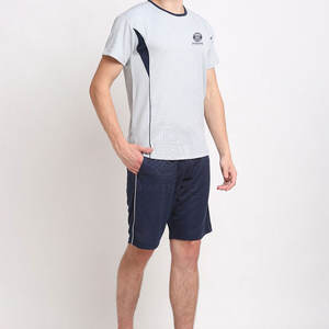 Conjunto de camiseta y pantalones cortos deportivos para hombre, tela que absorbe el sudor, perfecto para entrenamiento en el gimnasio y actividades atléticas. - Product Image 4