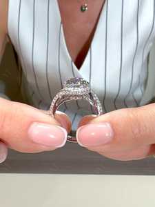 Anillo de Compromiso con Diamante Cultivado en Laboratorio de 5 Quilates en Forma de Pera, Banda Trenzada, Certificado E VVS2 IGI, Anillo con Diamante en Forma de Pera con Halo Oculto - Product Image 2