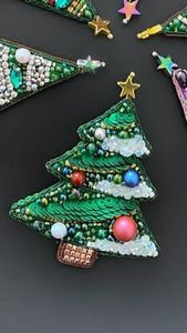 Fashionable Embroidered Beaded Brooch Handmade Decorative Accessory for Bags Hats and Scarves - Product Image 3
