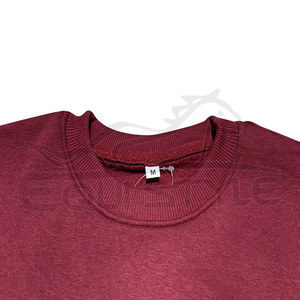 เสื้อจั๊มเปอร์ผ้าฝ้ายสีแดงเลือดหมู คอกลม สำหรับฤดูหนาว ขายส่งจำนวนมาก รับสกรีนโลโก้ พิมพ์ลายจำนวนมาก เสื้อจั๊มเปอร์ผ้าฟลีซอุ่นๆ - Product Image 3