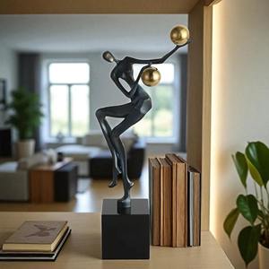 Ensemble décoratif de 2 sculptures en métal représentant des hommes, parfaites pour la décoration de bureau, les événements et la mise en scène de table, fabriquées à la main en Inde. - Product Image 4