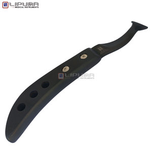 Cuchillo para Pezuñas LIPUMA Personalizado de 22.5cm con Hoja Recubierta de Plasma Negra, Mango Perforado, Afilado Quirúrgico, Reutilizable, para Cuidado Veterinario de Caballos y Ganado - Product Image 1