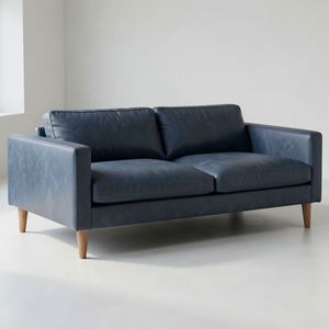 Canapé en cuir véritable de style moderne du milieu du siècle, revêtu de cuir de vache bleu, pour les intérieurs de salons contemporains - Product Image 1