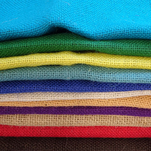 Les tissus en jute de qualité supérieure offrent une résistance naturelle, une texture respirante, des applications polyvalentes et une solution d'emballage durable. - Product Image 4