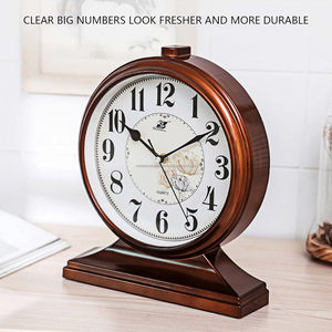 Horloge rétro européenne à quartz avec calendrier d'affichage à aiguille silencieuse Table de chevet en métal rustique pour chambre à coucher salon bureau à domicile - Product Image 3