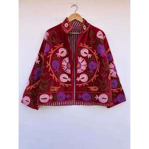 Chaqueta de terciopelo burdeos de lujo para mujer, bordado floral hecho a mano, estilo bohemio hippie, ropa de abrigo de invierno para mujer - Product Image 1