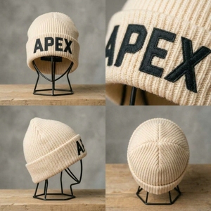 Gorro de Punto Color Crema Borgoña Personalizado, Unisex, Estilo Urbano, con Logo Gráfico, Cálido y Moderno - Product Image 2