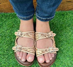 Real Handmade Genuine <b>Women</b> Western Stylish Tooled Leather Casual Outdoor Flipflop Flat Flower Footwear Open Toe Sandals - Product Image 3