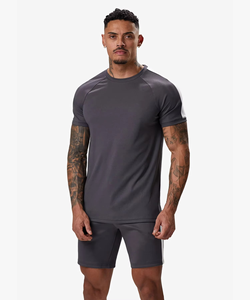 ชุดเสื้อยืดและกางเกงขาสั้นผู้ชายสไตล์วินเทจ ผ้าโพลีเอสเตอร์/คอตตอน ระบายอากาศได้ดี เป็นมิตรกับสิ่งแวดล้อม ขายส่ง - Product Image 3