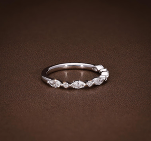 Anillo de Compromiso Vintage de Plata de Ley 925 con Diamante Certificado por IGI para Aniversario de Bodas y Regalo - Product Image 3