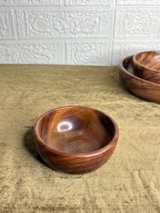 Juego de 3 Tazones para Servir de Madera de Acacia Wabi-Sabi Ecológicos Hechos a Mano, Diseño Redondo Pulido para Fiestas y Cenas - Product Image 2