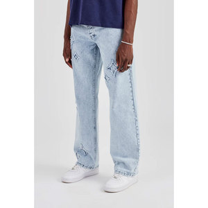 Jean en denim bleu clair pour homme avec logo personnalisé, pantalon décontracté ample de haute qualité pour homme - Product Image 5