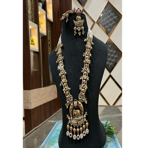 Ensemble collier et boucles d'oreilles en or plaqué laiton de qualité supérieure, serti de moissanite Polki, pour mariage, fiançailles, cadeau et tenue de soirée pour femmes - Product Image 1