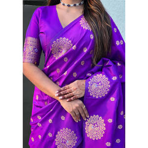 Sari en soie douce violette à double broderie zari avec bordure de paon, robes de soirée élégantes - Product Image 1