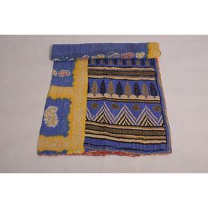 Couverture Kantha indienne florale vintage, faite à la main en coton, écologique, style bohème, réversible, pour la décoration de la chambre - Product Image 3